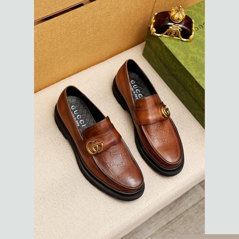 G*u*i leather shoes
